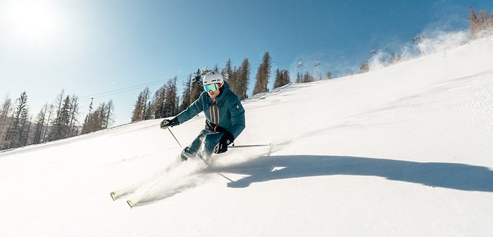 Skifahrer im Kärntner Skigebiet Bad Kleinkirchheim, Boost für das Immunsystem, fördert die Durchblutung und das Herz-Kreislauf-System