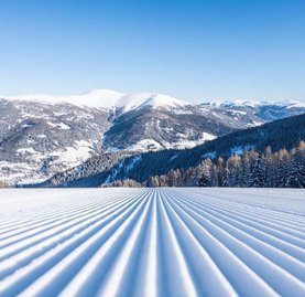mit den Bad Kleinkirchheimer Bergbahnen die ersten Schwünge im Schnee ziehen, breite abwechslungsreiche Abfahrten mit Bergpanorama, Winterurlaub in den Alpen   r,  
