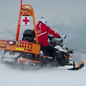 Pistenrettung mit Skidoo, im Skigebiet Bad Kleinkirchheim, Kärnten