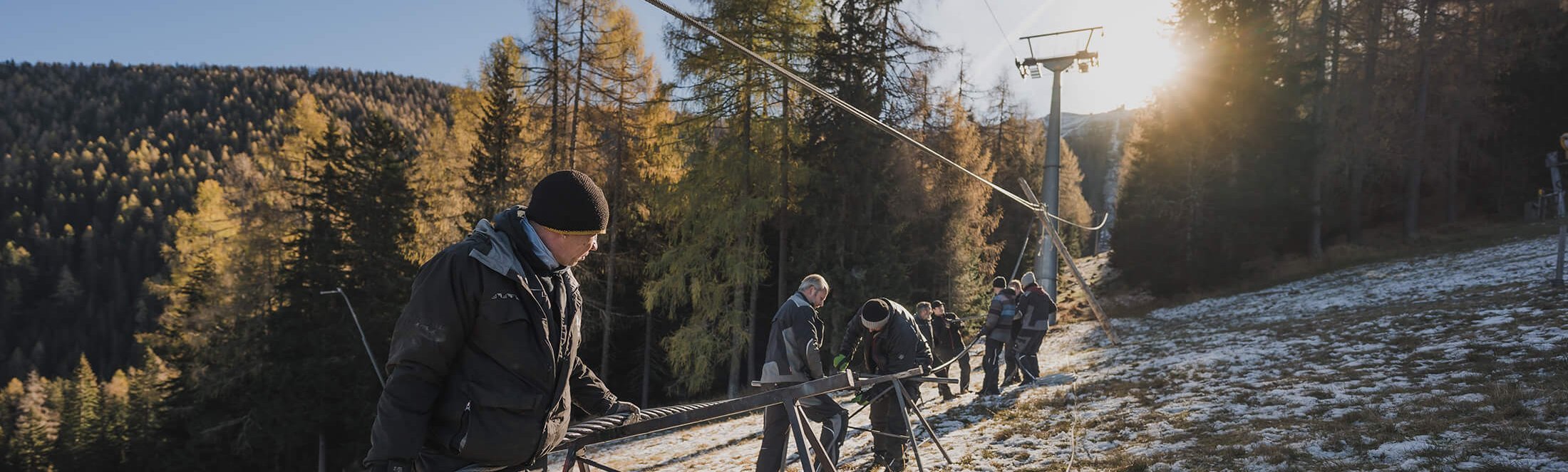 Seilspleissung an der Kaiserburgbahn in Bad Kleinkirchheim, Bergbahnen Team bei den Arbeiten der Seilspleissung, Firma Teufelberger