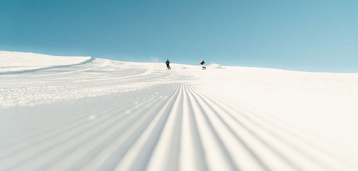 Feinripp der Skipiste, optimale Pistenpräparierung, top präparierte Skipisten in den Alpen