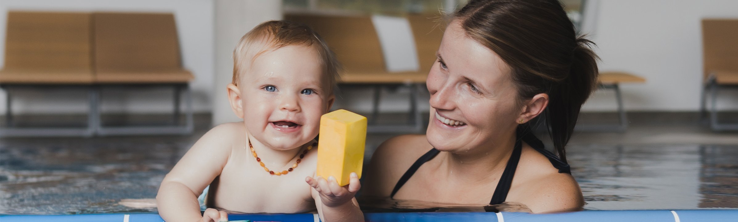 Spielerisches Schwimmen-Lernen für Babys, in Kärntner Therme, Bad Kleinkirchheim