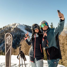 Fotospot im Skigebiet Bad Kleinkirchheim, Gipfelfoto mit Aussicht, Traum Panorama in den Nockbergen, Top Skigebiet Österreich