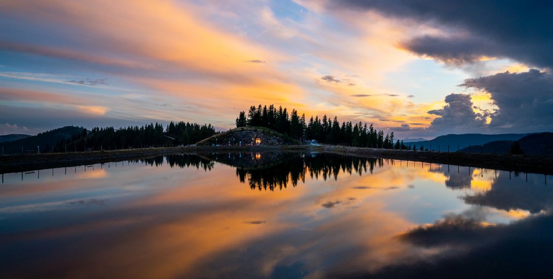 Speichersee Brunnach, Sonnenuntergang im Wandergebiet Bad Kleinkirchheim