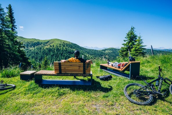 Relaxliegen entlang des Flow Country Trails Bad Kleinkirchheim   bad  Bad d