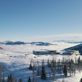 Skigebiet Bad Kleinkirchheim, Bergstation Biosphärenparkbahn Brunnach in den Kärntner Nockbergen