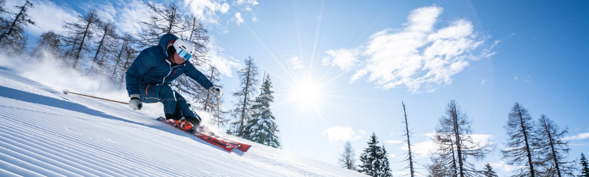 Skifahrer im Skigebiet Bad Kleinkirchheim, perfekt präparierte Piste