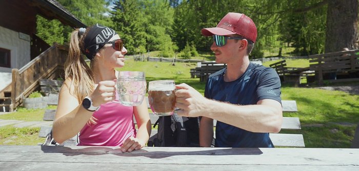 Pause bei der Wandertour, Einkehr im Wandergebiet in den Nockbergen, Rund um Bad Kleinkirchheim und St. Oswald