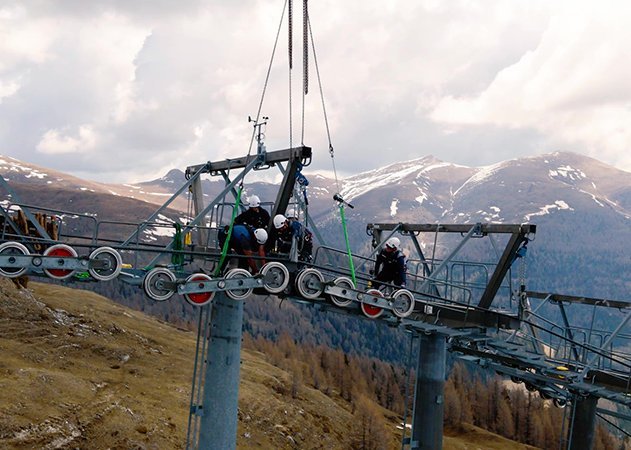 Revisionsarbeiten auf der Stütze, Biosphärenparkbahn Brunnach Bad Kleinkirchheim