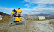 Techno-Alpin T40 Niederdruck-Propellermaschine an der Bergstation Kaiserburgbahn 